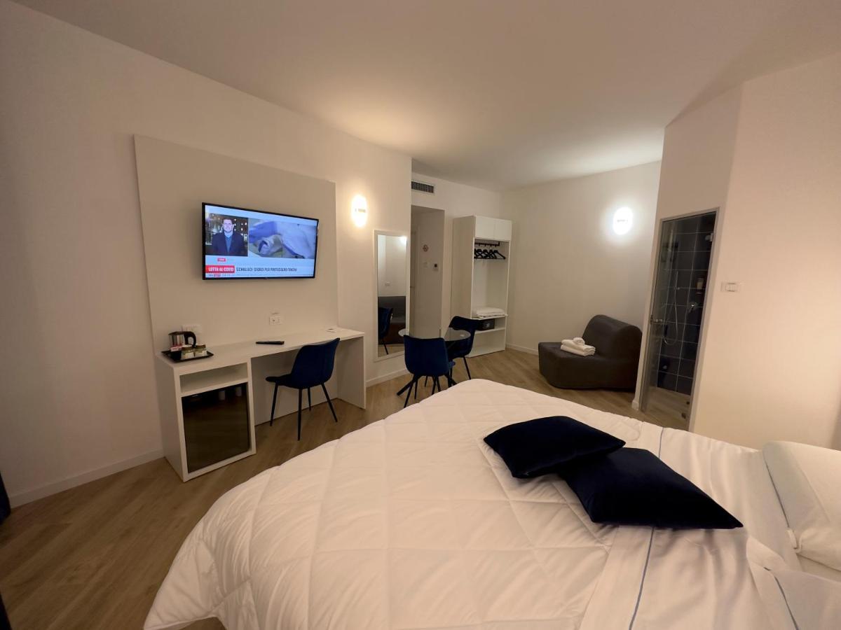 Hotel Smart Cruise 치비타베키아 외부 사진
